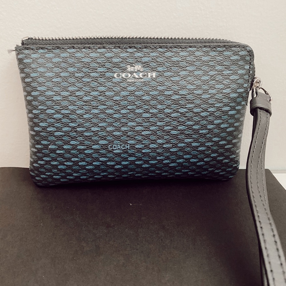 Coach wristlet!!